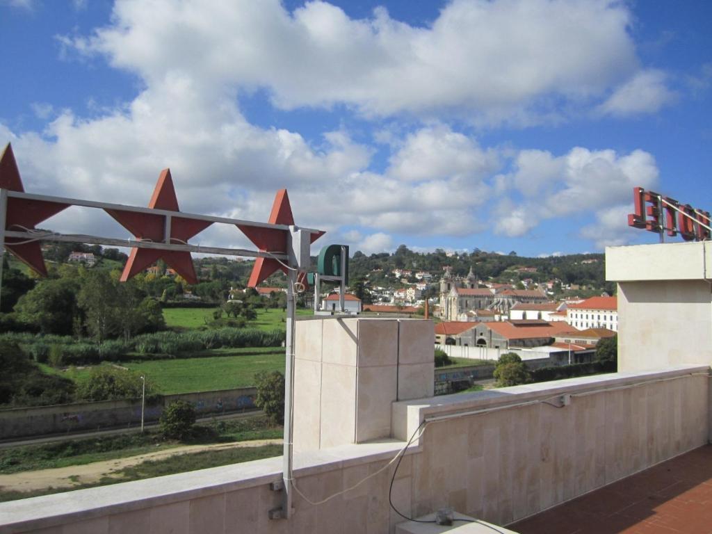 Hotel D. Ines De Castro Alcobaca Bagian luar foto