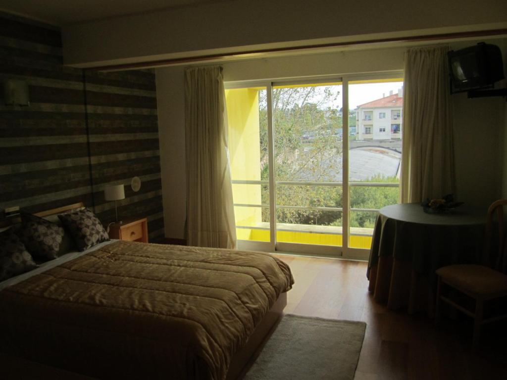 Hotel D. Ines De Castro Alcobaca Ruang foto